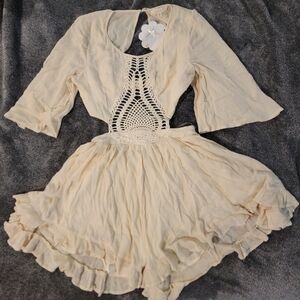 Super cute flowy Romper